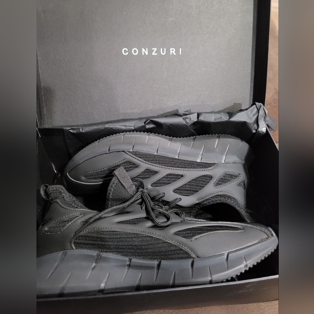 Conzuri Vexors Athletic Shoe